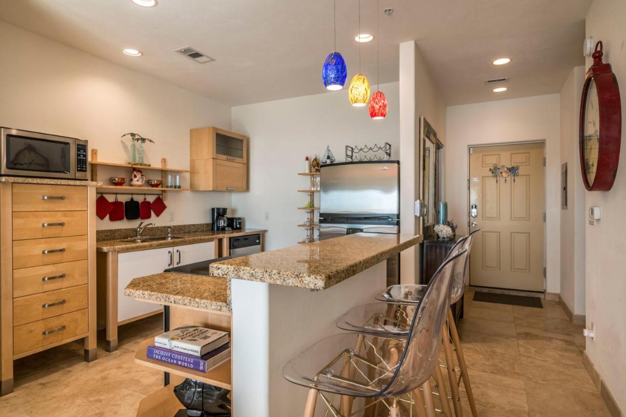 Ferienwohnung Sea Deuce By The Ocean Galveston Exterior foto